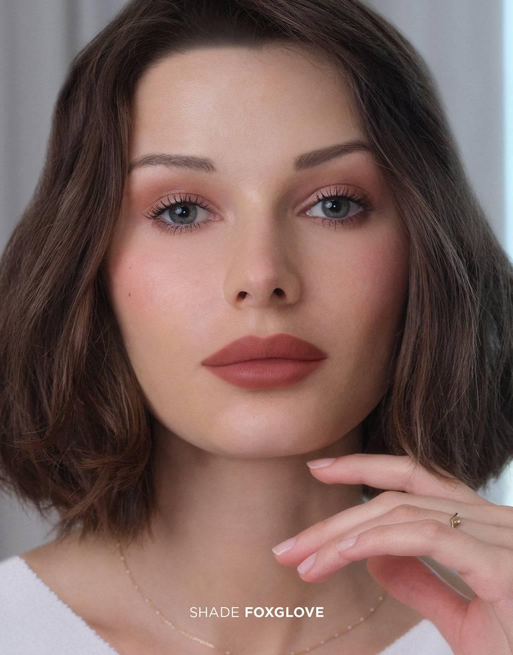 Hourglass Unlocked Soft Matte Lipstick - Ruj