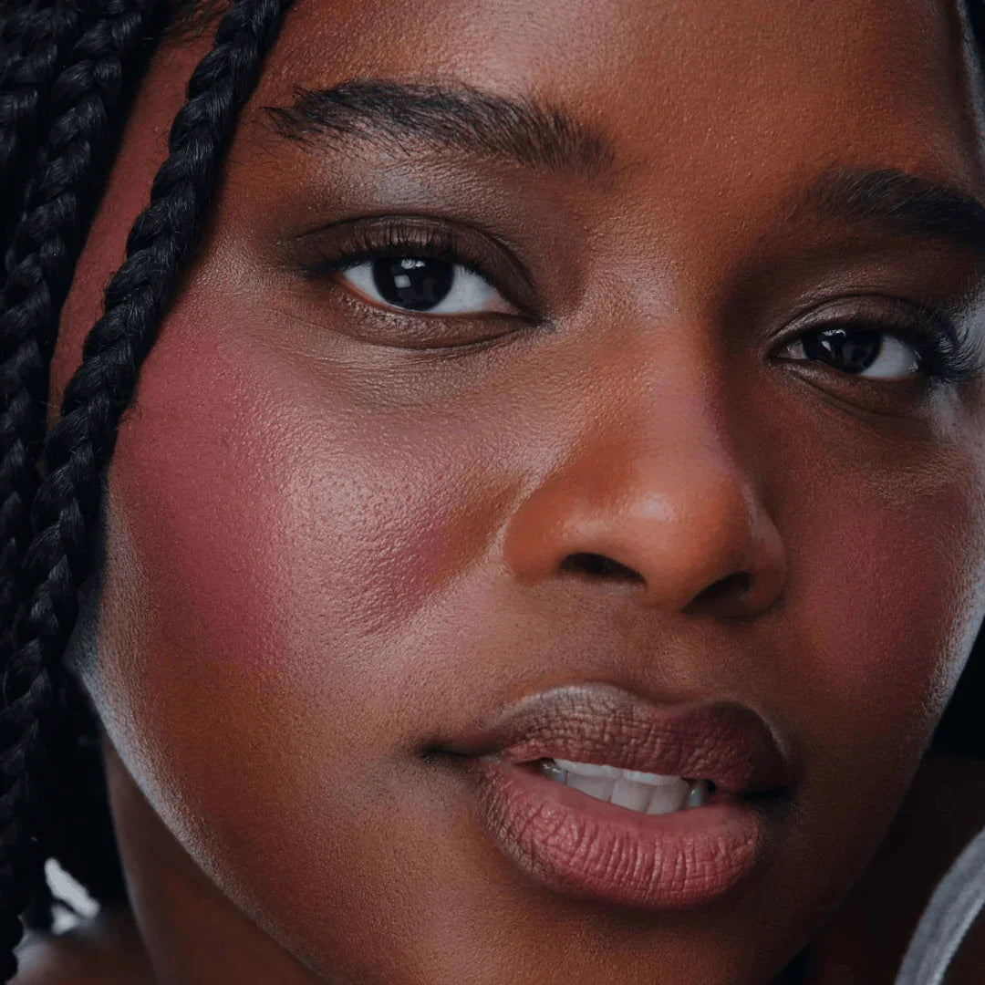 Rhode Allık: Pocket Blush Cep Allık