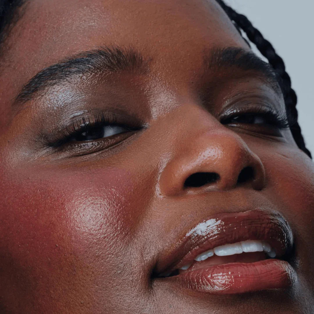 Rhode Allık: Pocket Blush Cep Allık