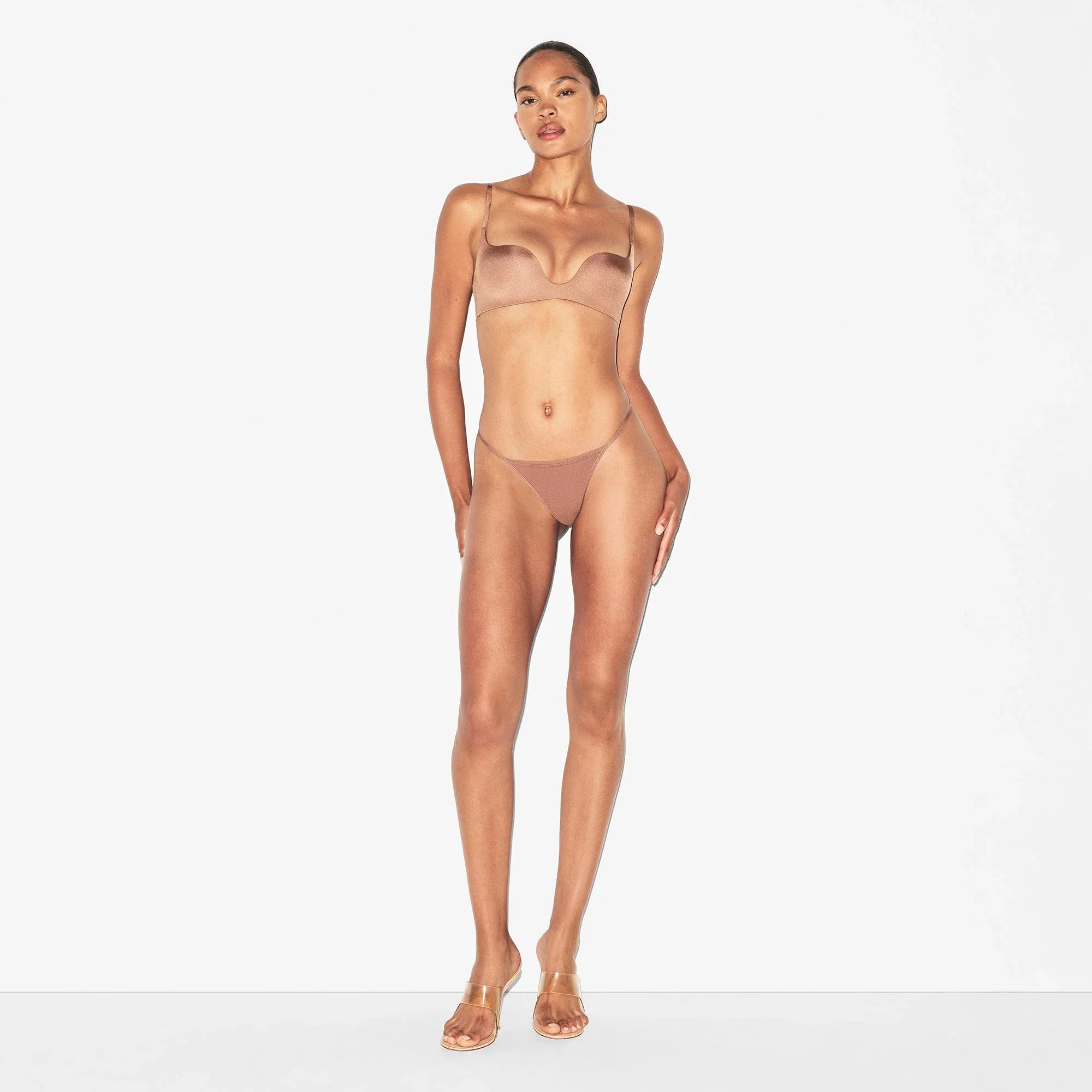 SKIMS WIRELESS FORM SQUARE NECK BRA | SIENNA - SÜTYEN