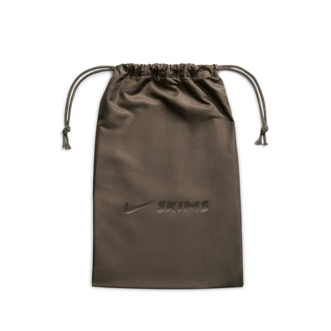 SKIMS X NIKE RIFT MESH ARCHAEO - SNEAKER