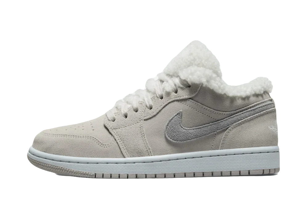 Nike Air Jordan 1 Low SE Sherpa Fleece (W)