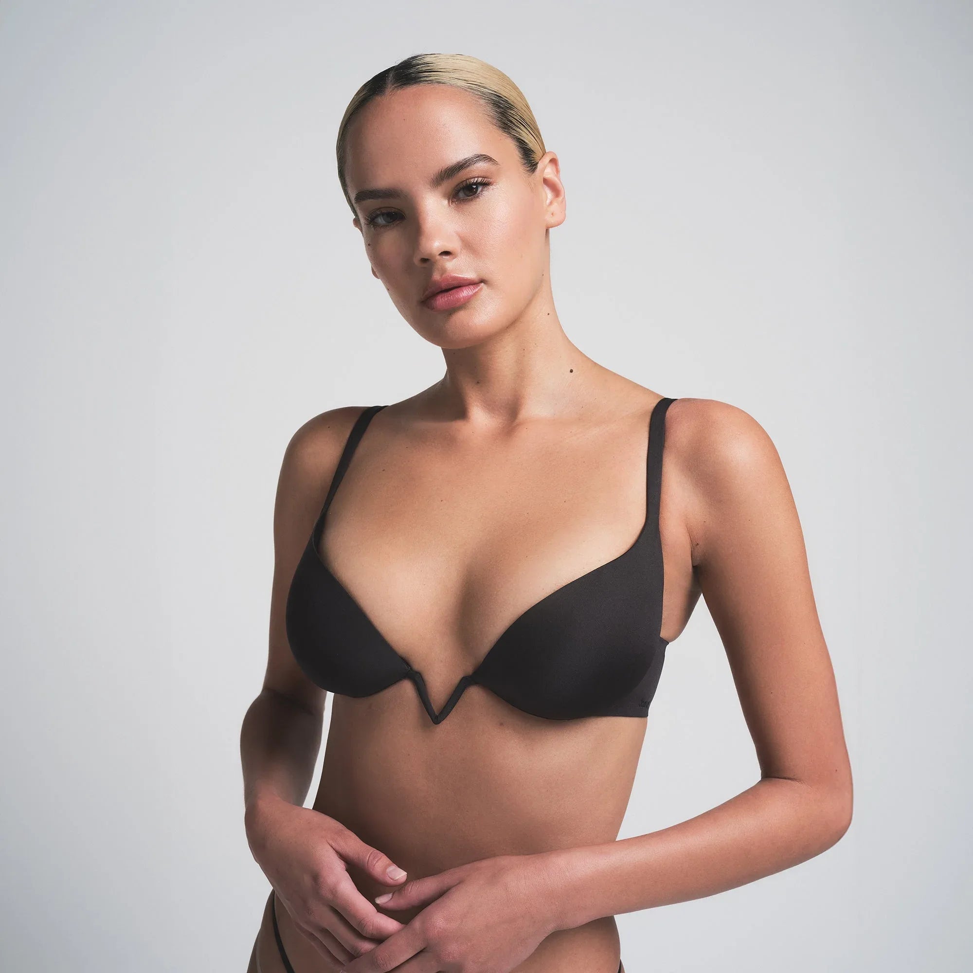 SKIMS ULTIMATE DEEP PLUNGE PUSH-UP BRA | ONYX - SÜTYEN