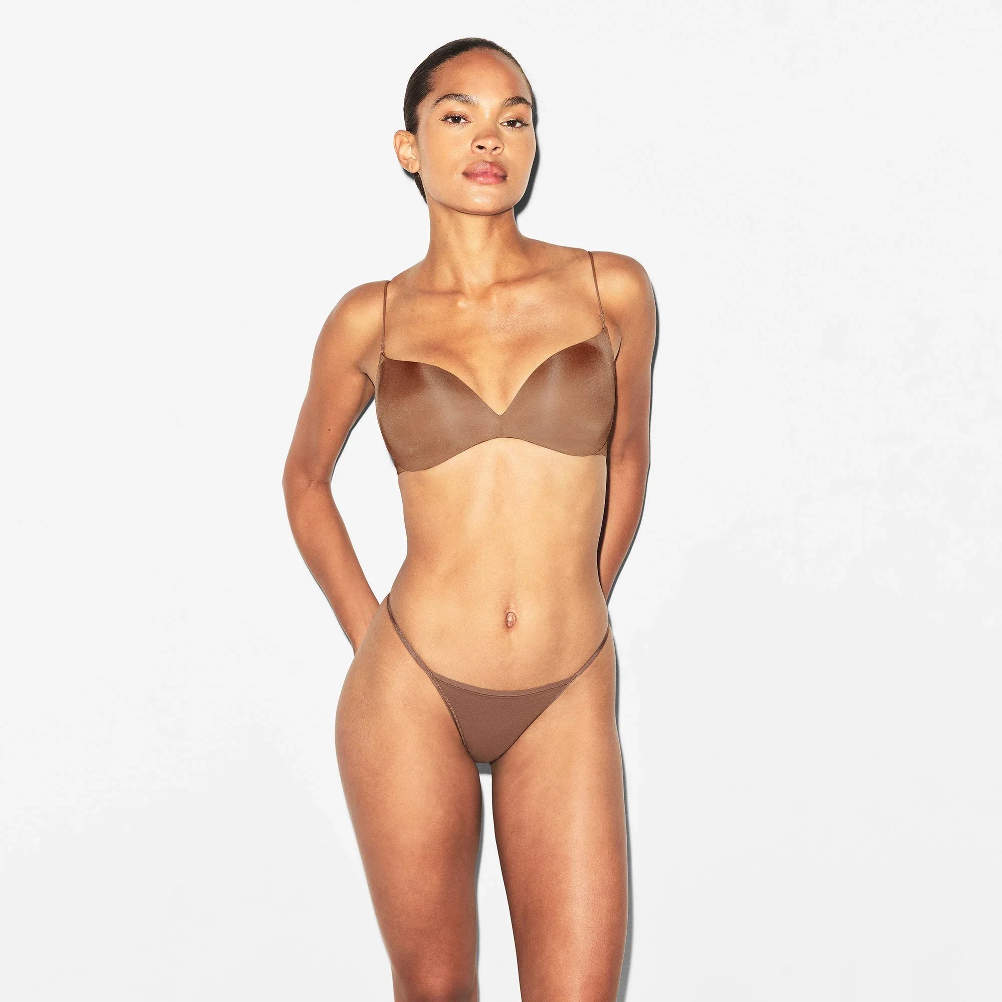 SKIMS WIRELESS FORM MICRO STRAP PLUNGE BRA | JASPER - SÜTYEN