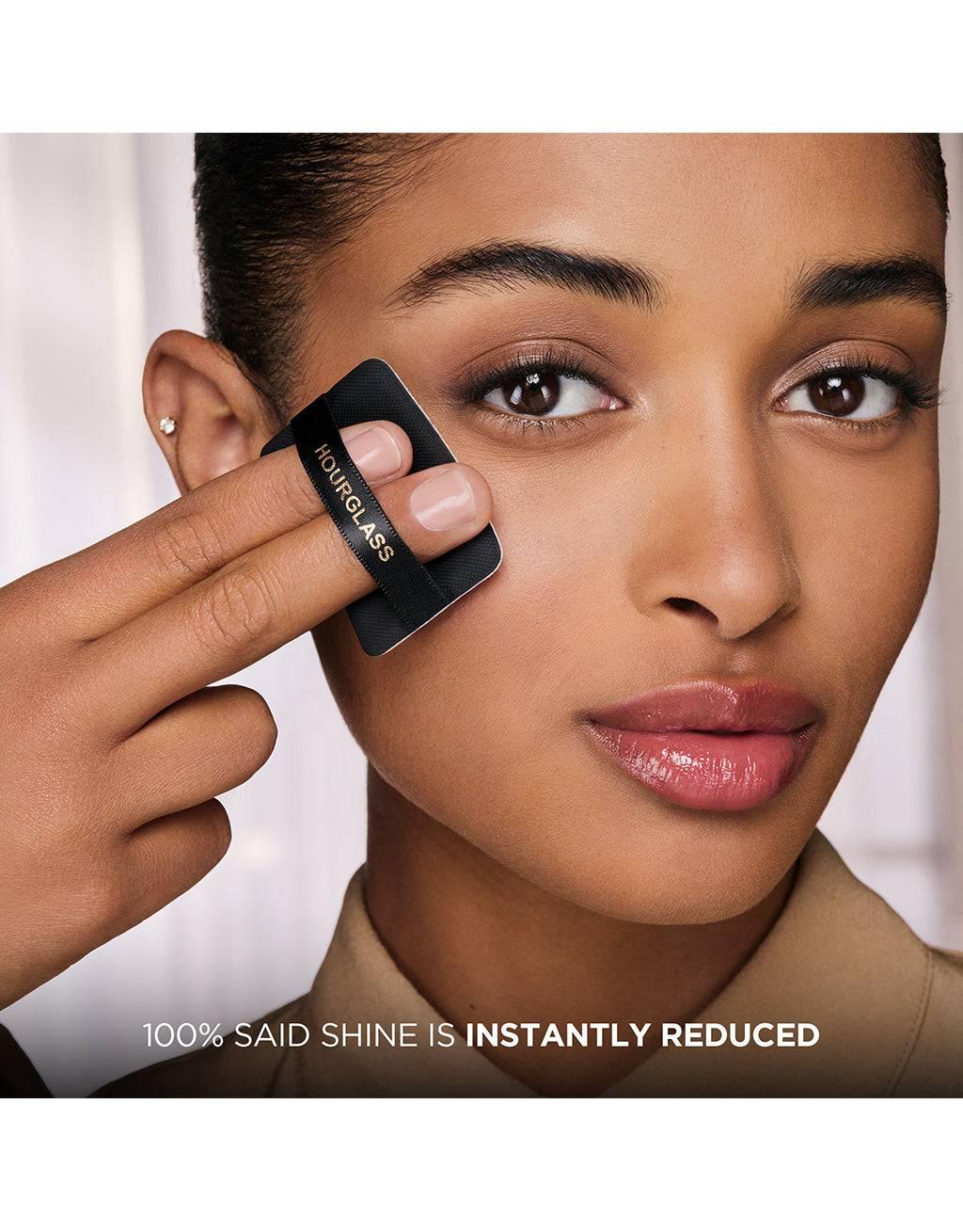 Hourglass Vanish Airbrush Pressed Powder - Pudra