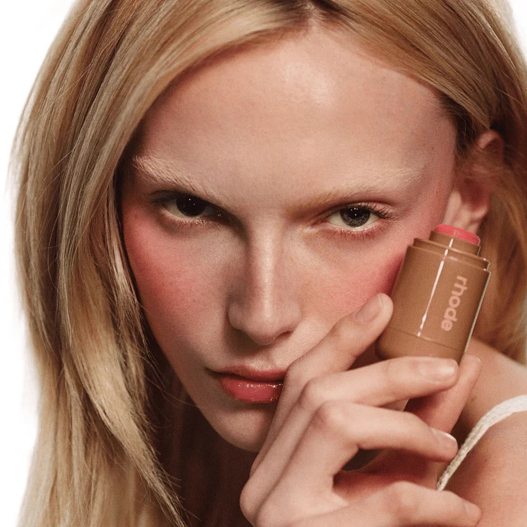 Rhode Allık: Pocket Blush Cep Allık