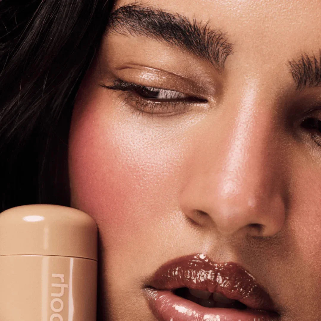 Rhode Allık: Pocket Blush Cep Allık