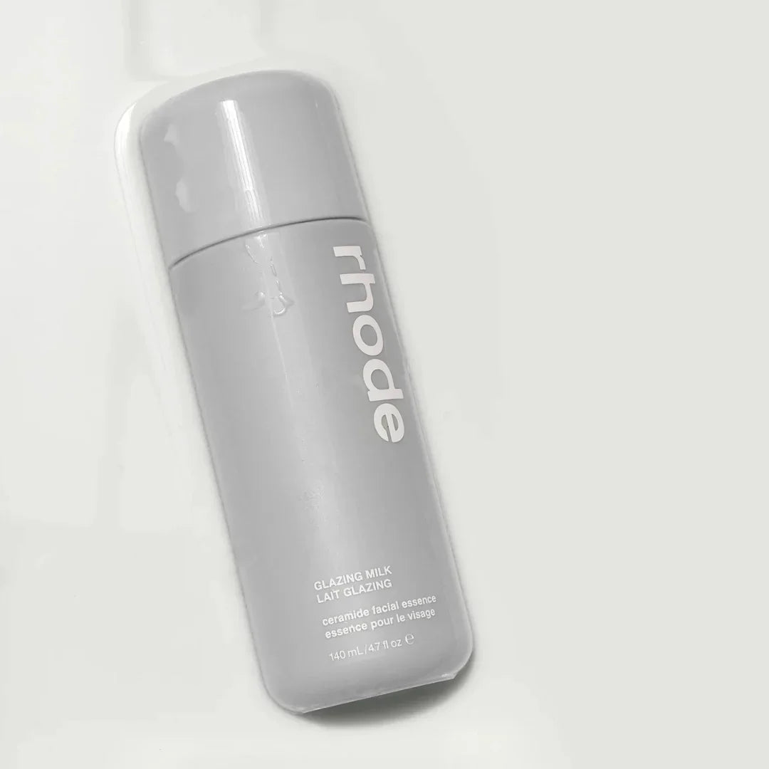 Rhode Glazing Milk Yüz Esansı