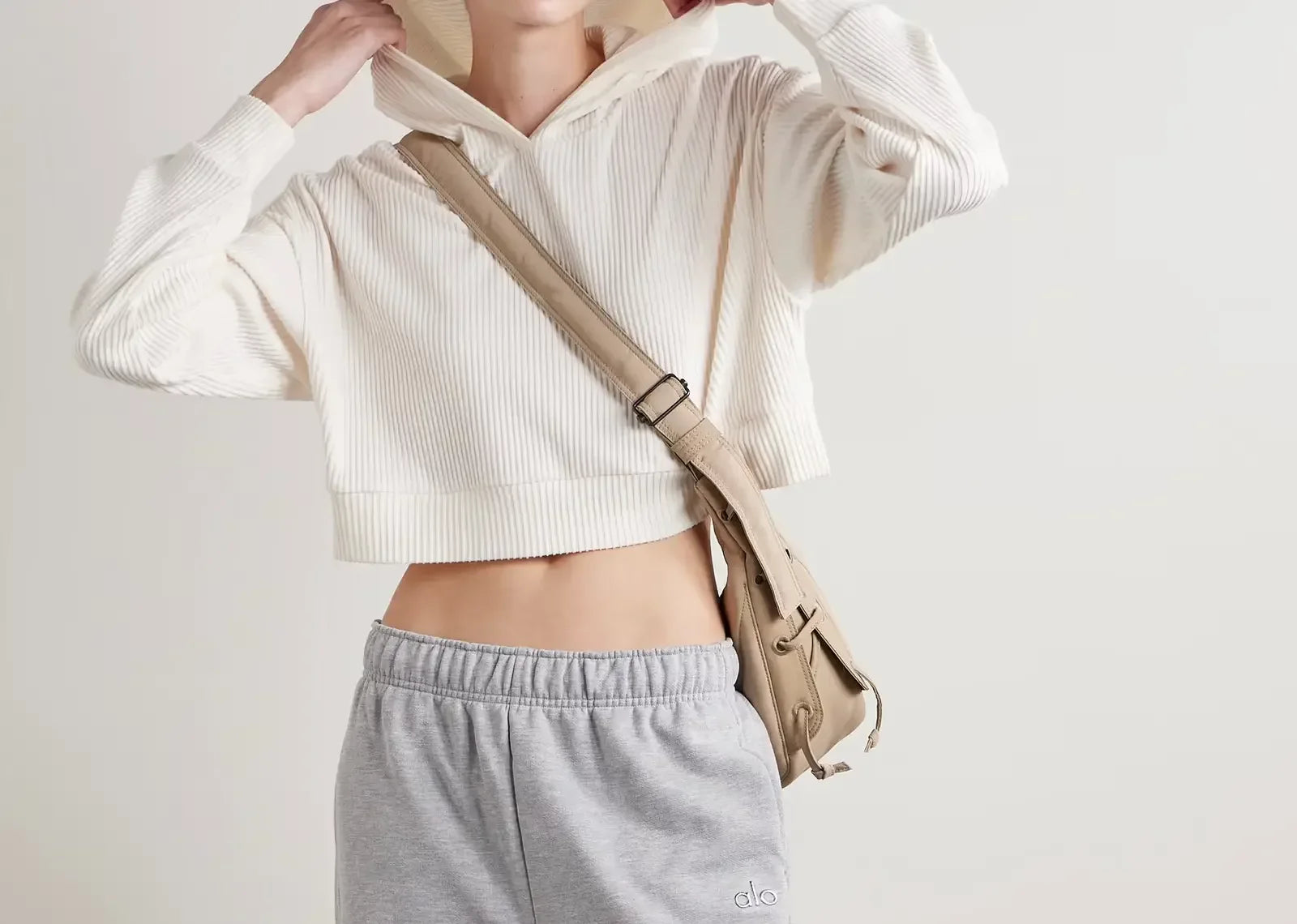 Alo Yoga Muse Cropped Hoodie Ivory