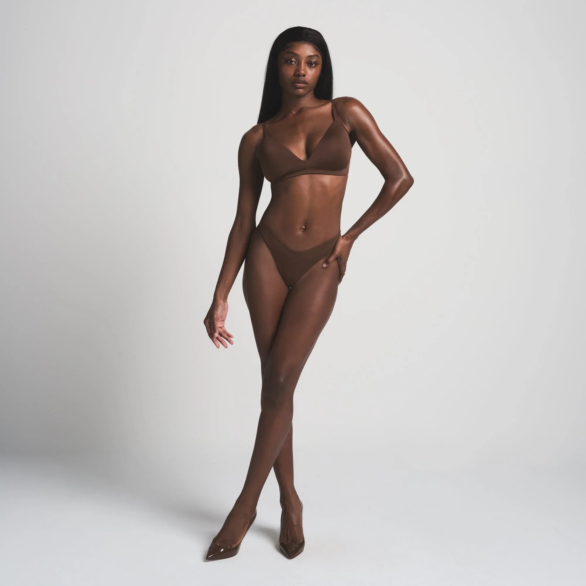 SKIMS WIRELESS FORM T-SHIRT DEMI BRA | COCOA - SÜTYEN