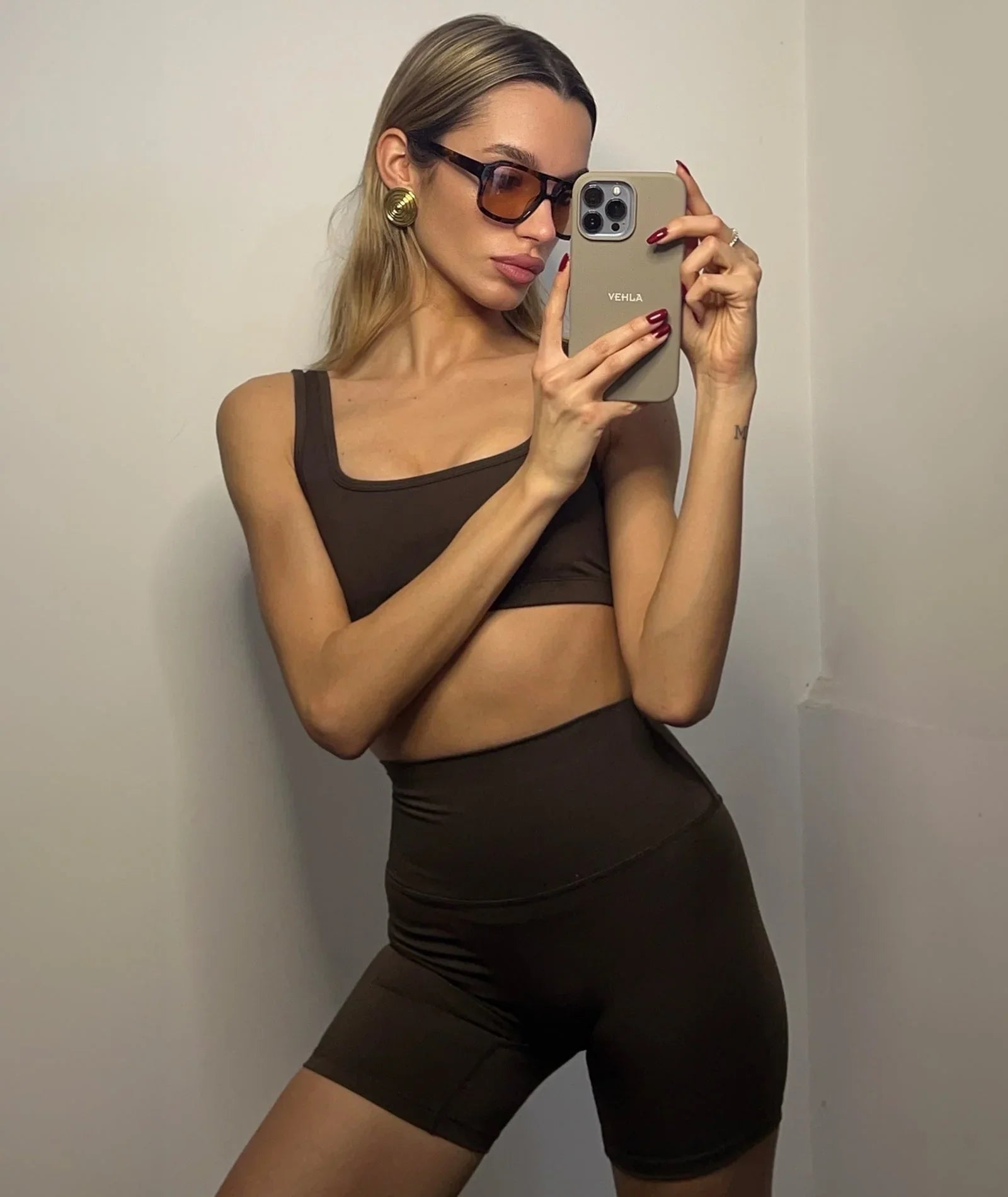 VEHLA BIKE SHORTS - CHOC - Şort