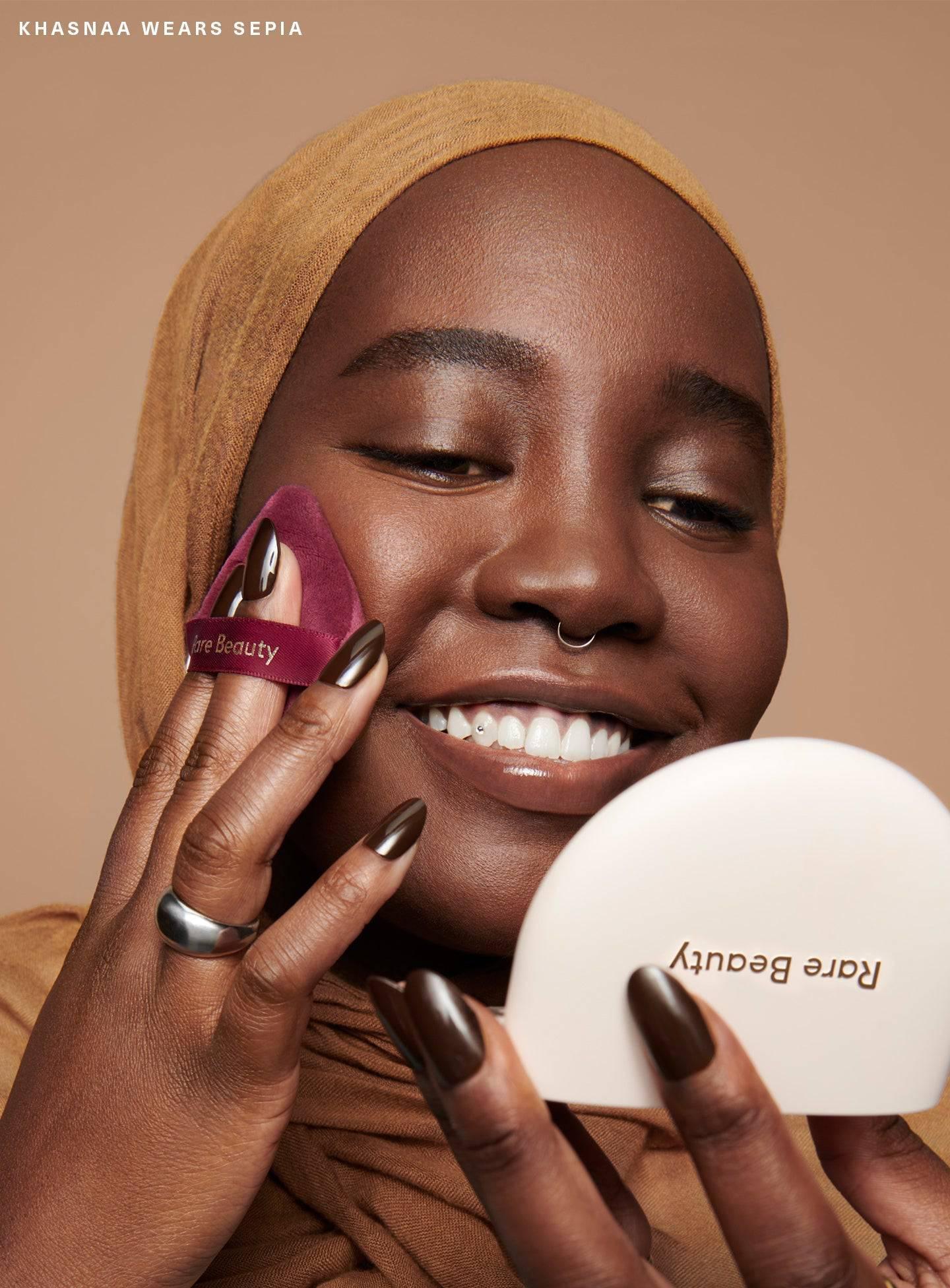 Rare Beauty  Soft Touch Powder Puff - Pudra Süngeri