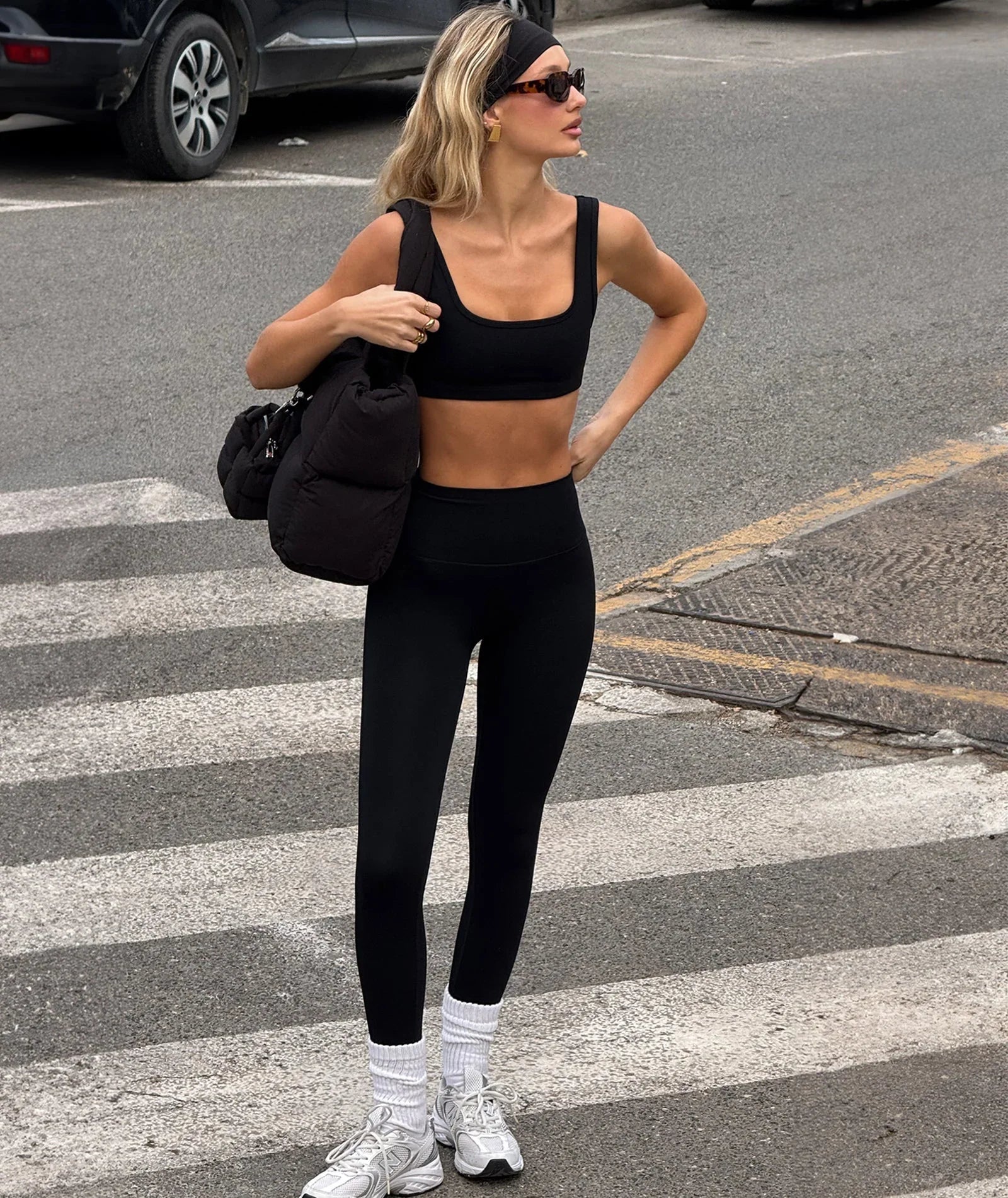 VEHLA LEGGINGS - BLACK - Tayt