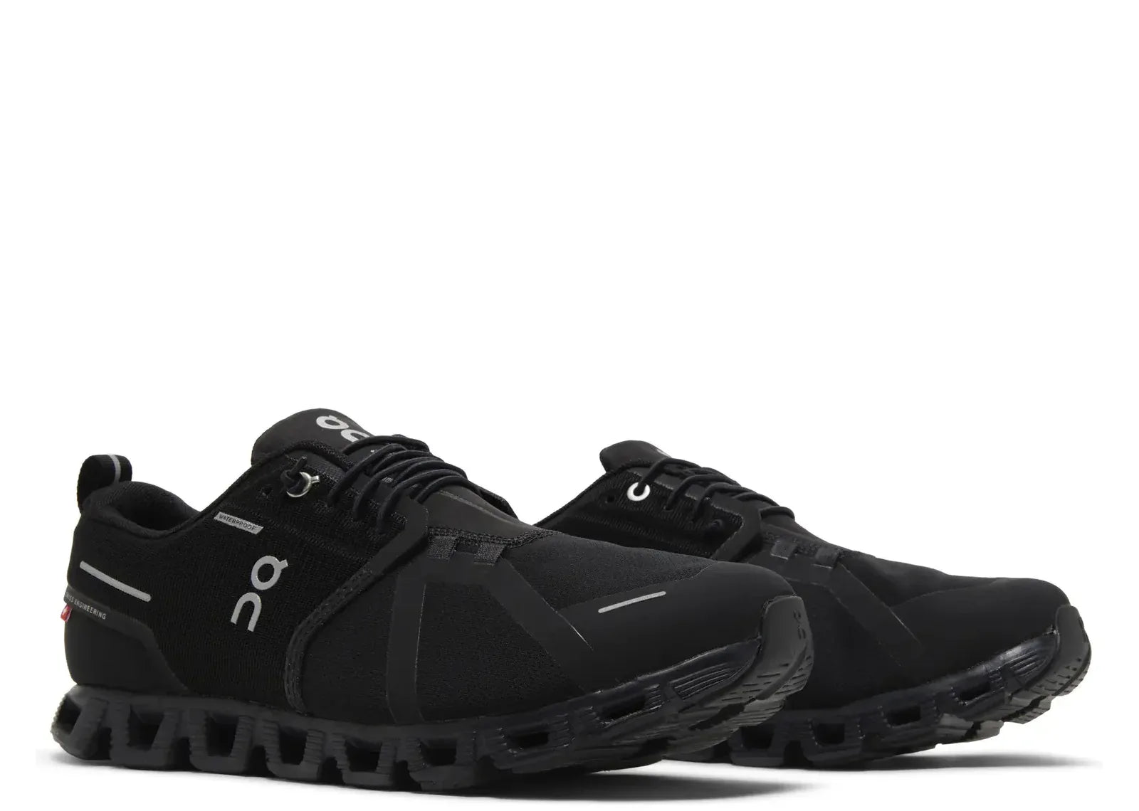 On Running Cloud 5 Waterproof All Black