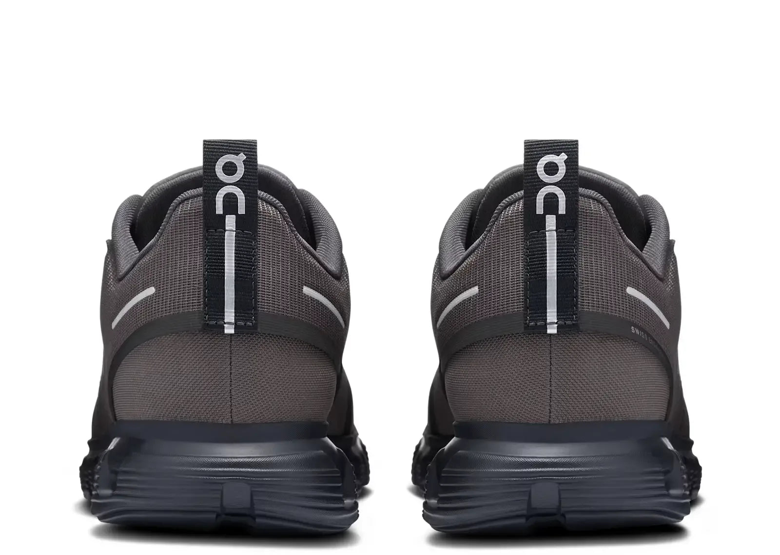 On Running Cloud 6 Waterproof Thorn Black