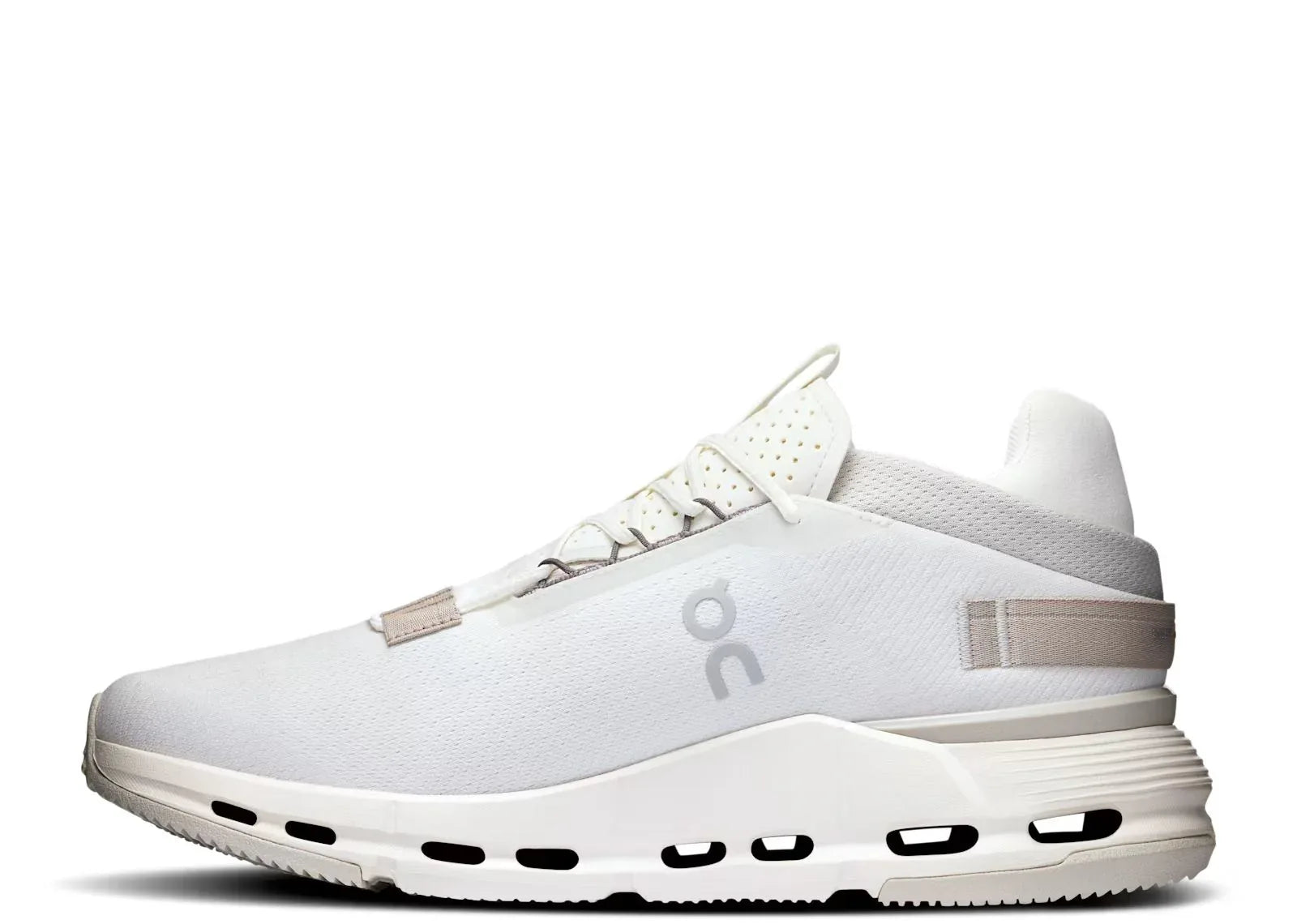 On Running Cloudnova 2 Ice Sand