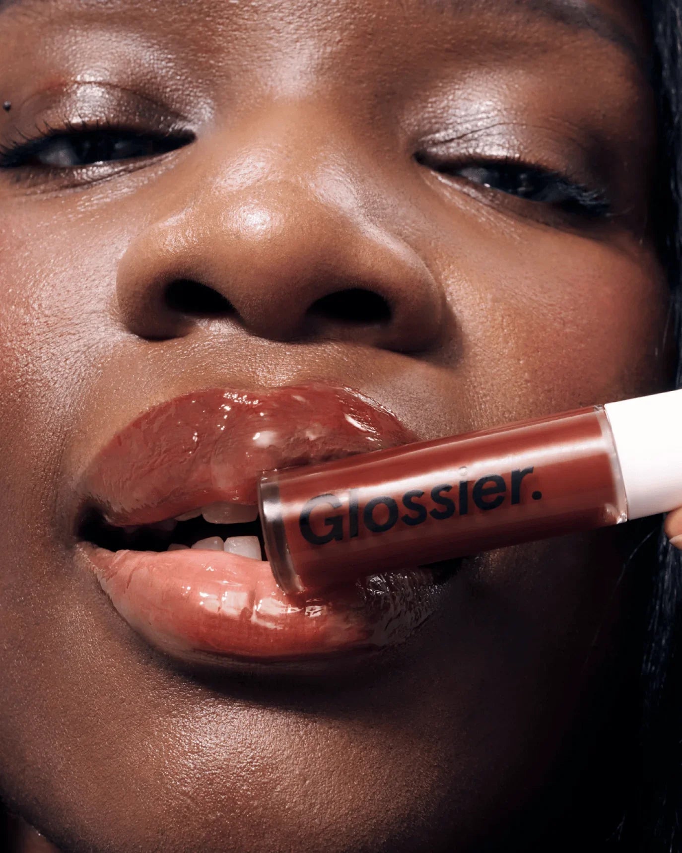 Glossier Lip Gloss - Dudak Parlatıcı