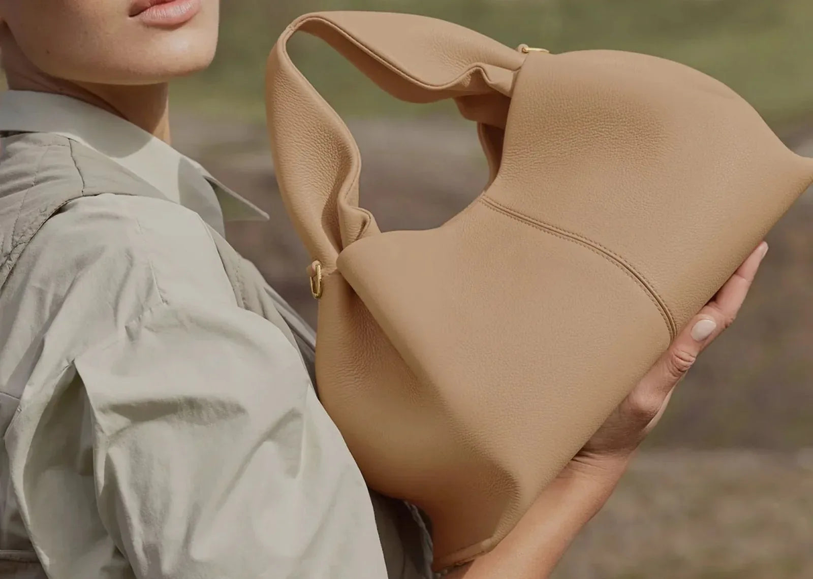 Polène Numéro Neuf Edition Textured Beige